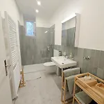 New 2 Bedroom - 15min From Paradeplatz Appartamento