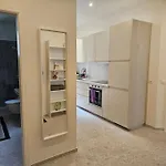 New 2 Bedroom - 15min From Paradeplatz Appartamento