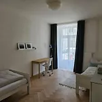 New 2 Bedroom - 15min From Paradeplatz * Zurigo