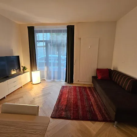 New 2 Bedroom - 15min From Paradeplatz Zurigo