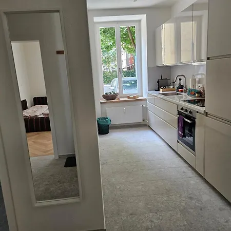 New 2 Bedroom - 15min From Paradeplatz Цюрих