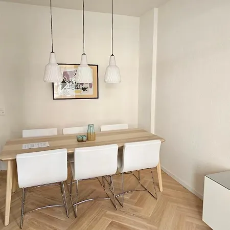 New 2 Bedroom - 15min From Paradeplatz *