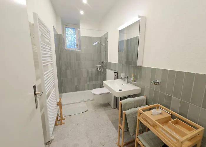 New 2 Bedroom - 15min From Paradeplatz דירה