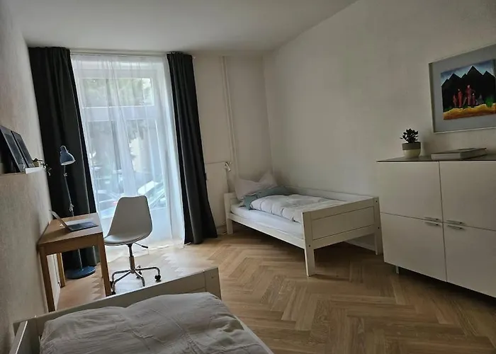 New 2 Bedroom - 15min From Paradeplatz * Цюрих
