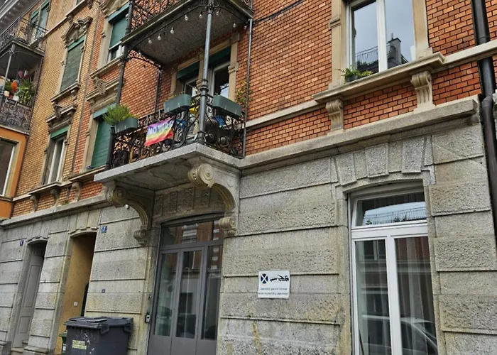 New 2 Bedroom - 15min From Paradeplatz *