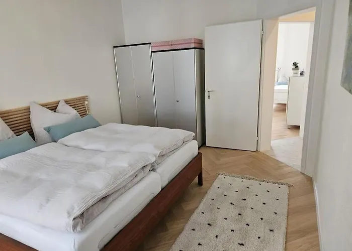 New 2 Bedroom - 15min From Paradeplatz Apartman