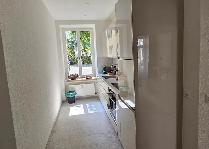 Apartman New 2 Bedroom - 15min From Paradeplatz